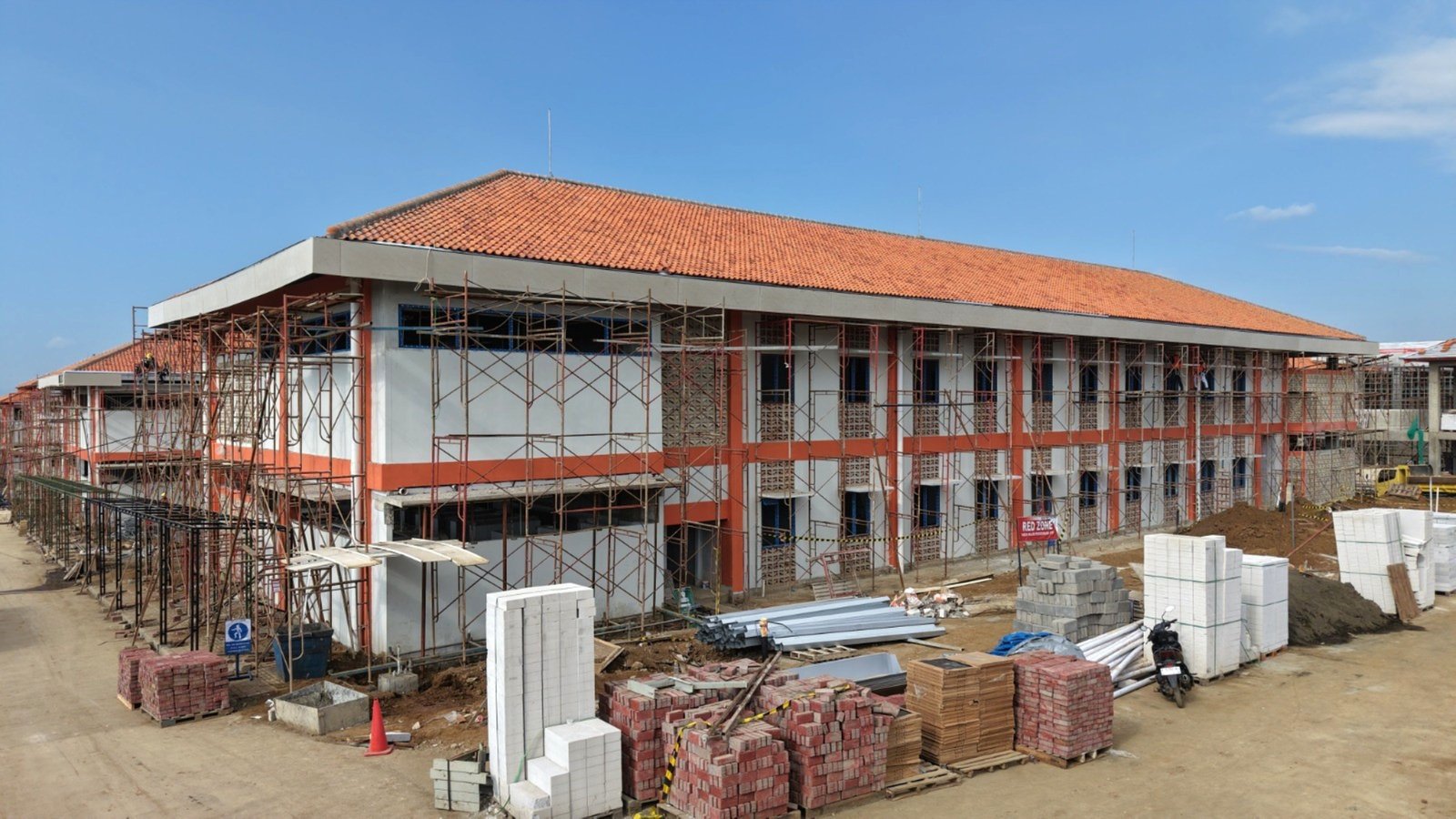 Dukung Program Sekolah Rakyat, SIG Suplai 28 Ribu Meter Kubik Beton Ramah Lingkungan